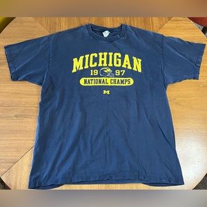 Vintage Champion University of Michigan 1997 National Champs Tshirt